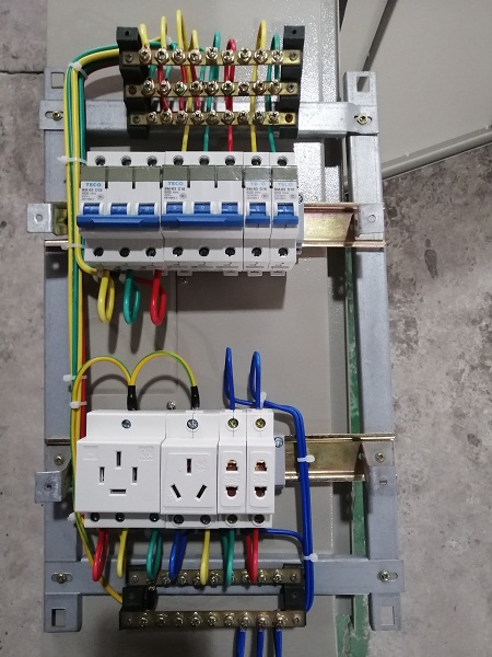 PZ30配電箱